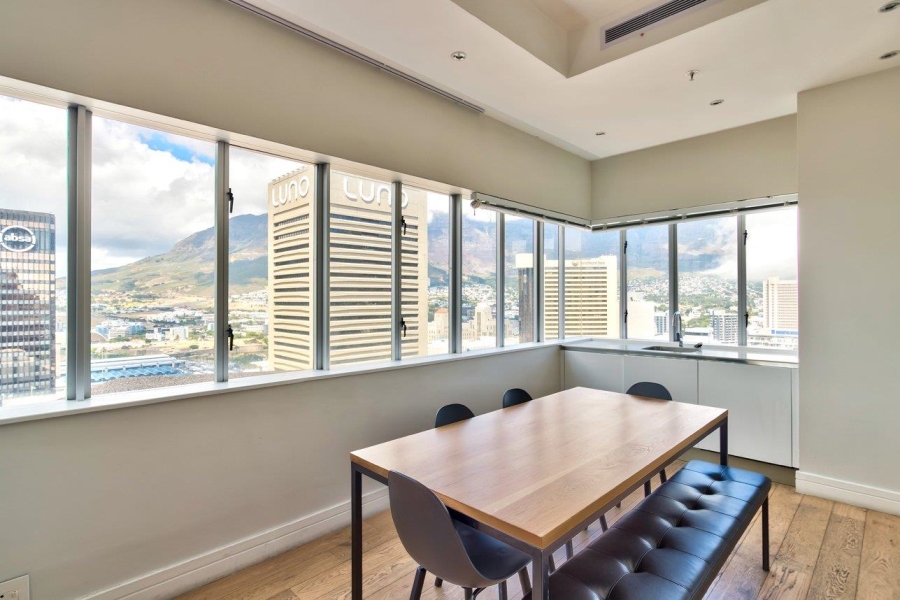 2 Bedroom Property for Sale in Cape Town City Centre Western Cape